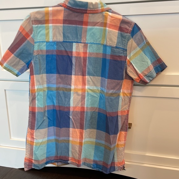 Boys spring/summer short sleeve button down. Size 14 - Picture 2 of 4